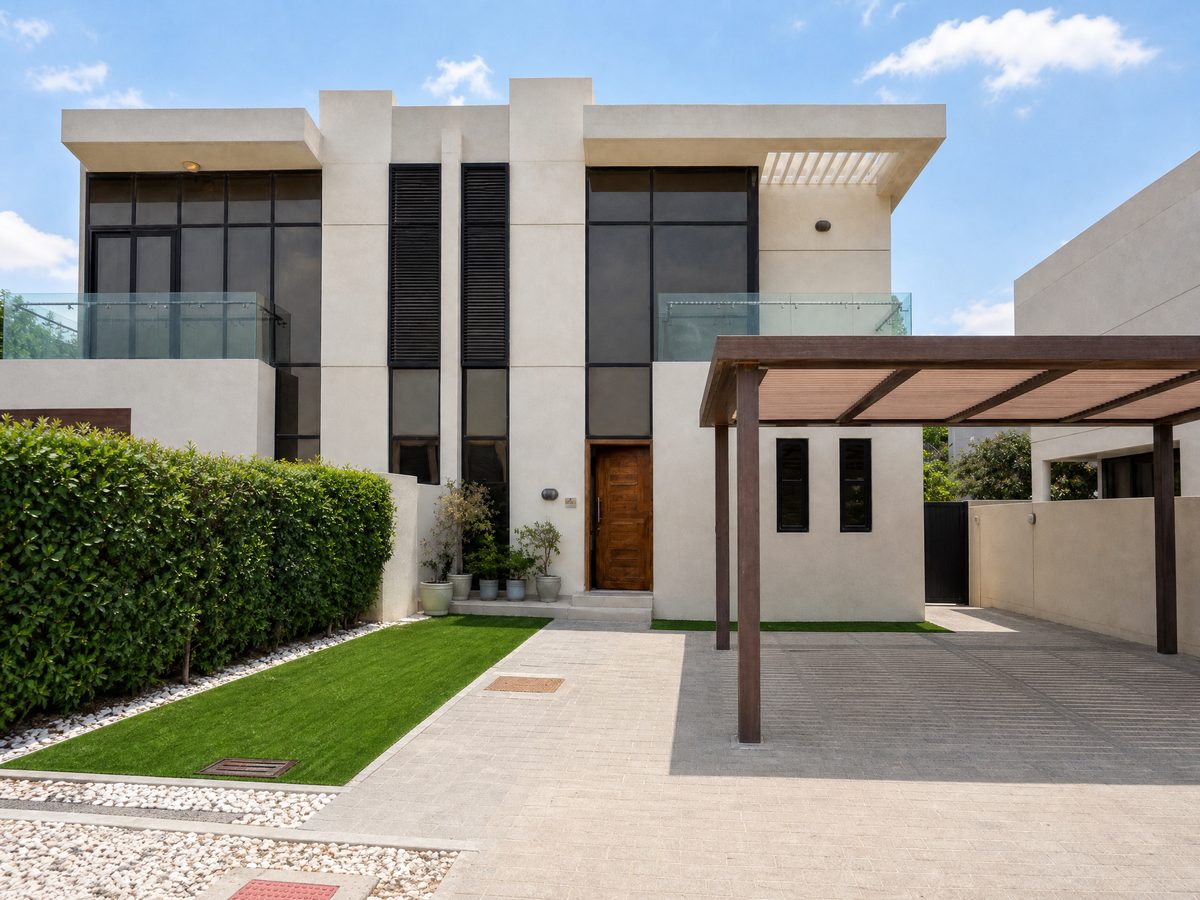 Villa, delivered listing photo